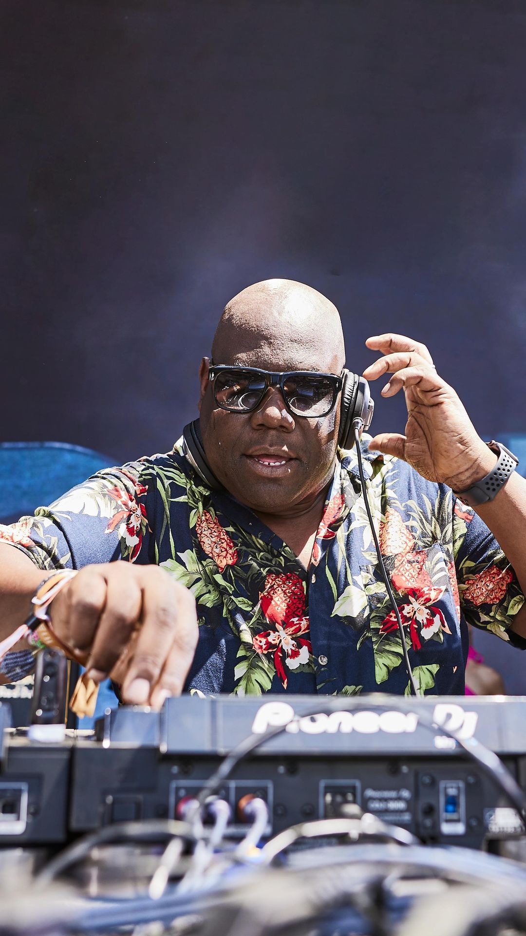 Techno music DJ Mix / Set by Carl Cox live from Kappa Futur Festival ...